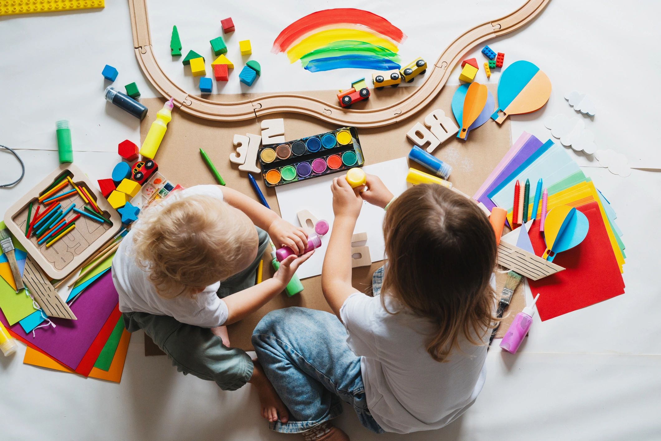 children learning together